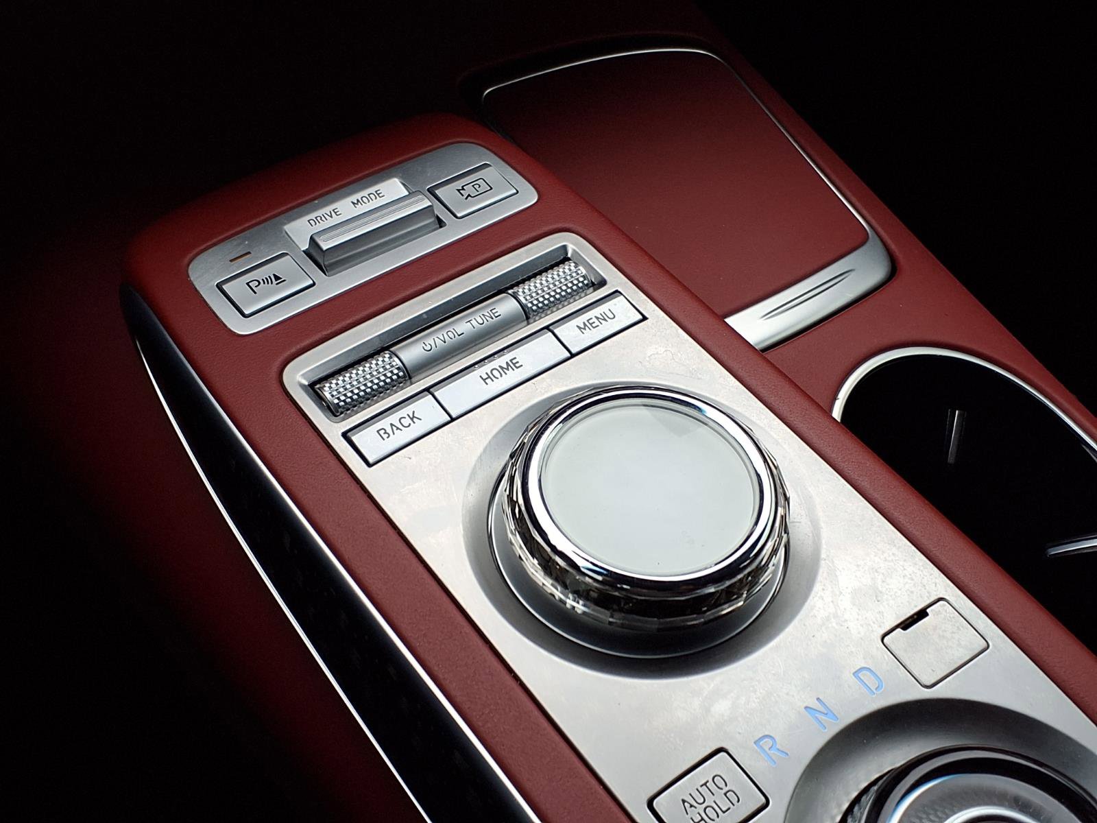 Used 2022 Genesis GV70 3.5T Sport w/ Sport Prestige Package image 21