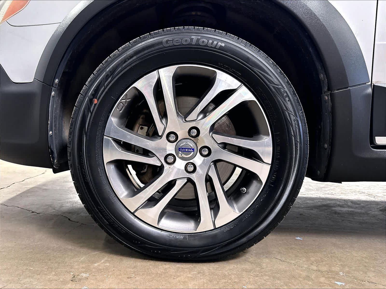 Used 2015 Volvo XC70 3.2 Premier AWD/4WD image 11