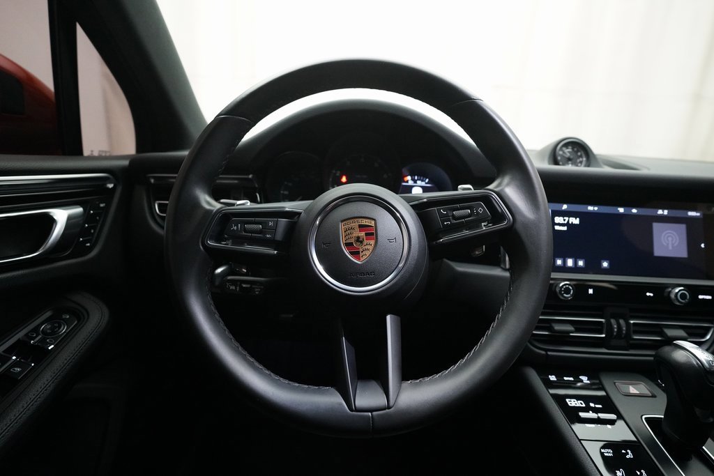 Used 2023 Porsche Macan image 21