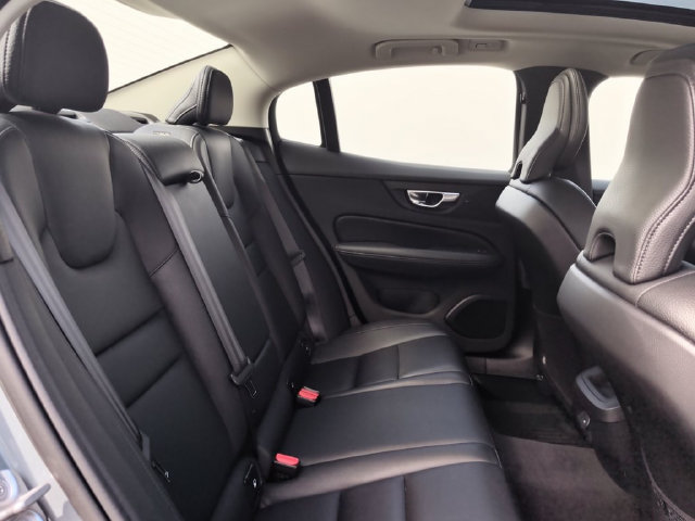Used 2023 Volvo S60 B5 Plus w/ Climate Package FWD image 29
