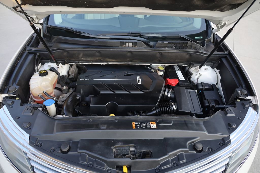 Used 2016 Lincoln MKX Reserve w/ Luxury Package image 31