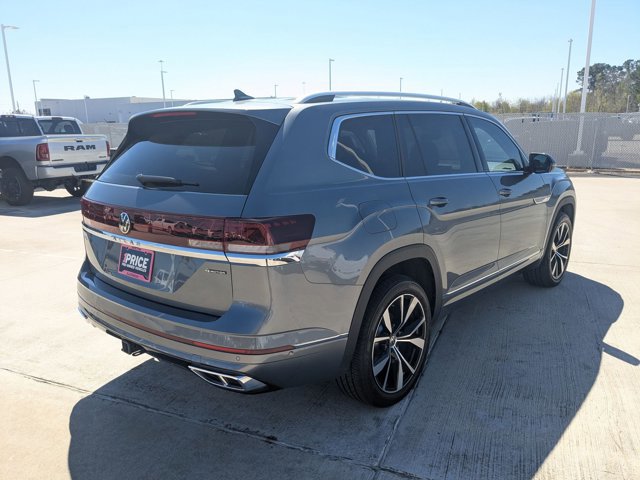 Used 2024 Volkswagen Atlas SEL Premium R-Line image 5