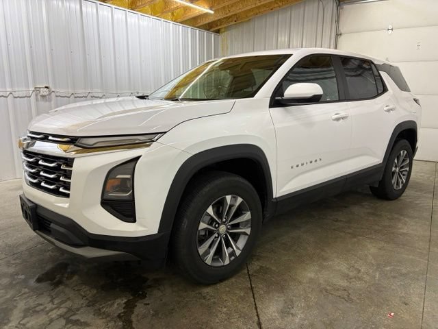 Used 2025 Chevrolet Equinox LT FWD image 3