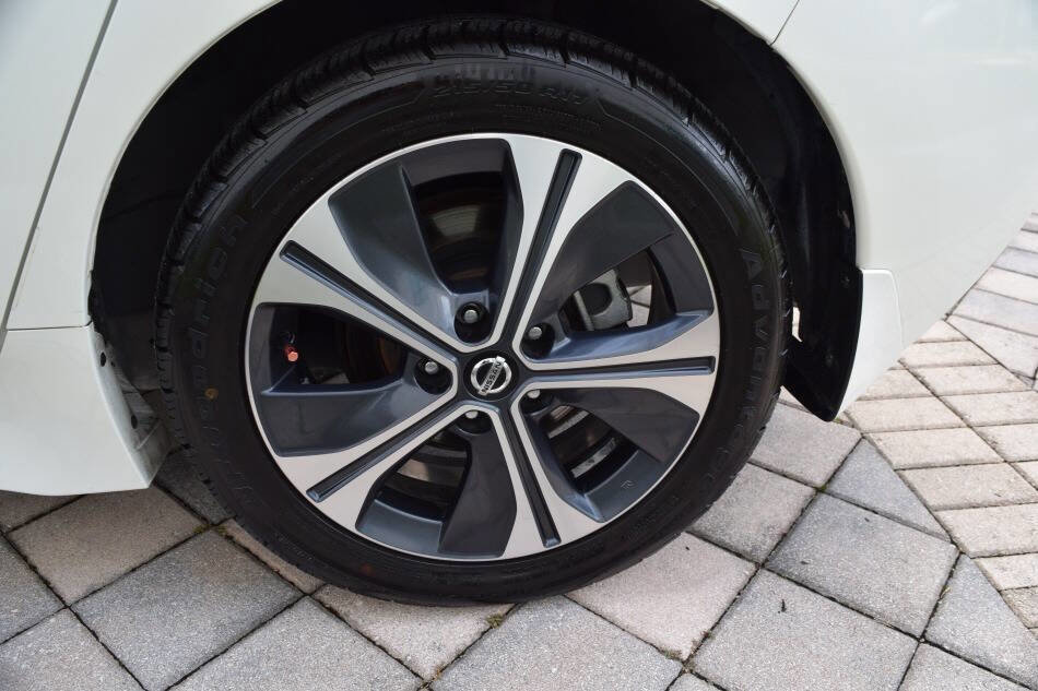 Used 2022 Nissan Leaf SV image 84