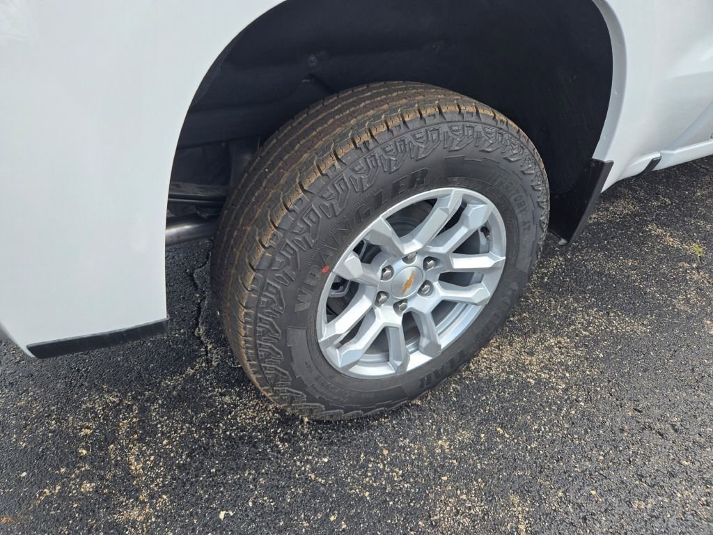 New 2026 Chevrolet Silverado 1500 LT image 9