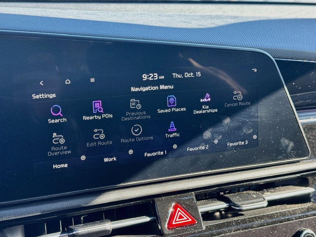 Certified 2023 Kia Niro EX FWD image 16