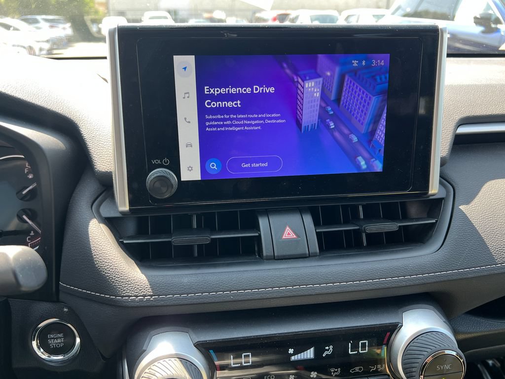 Used 2025 Toyota RAV4 XLE FWD image 27