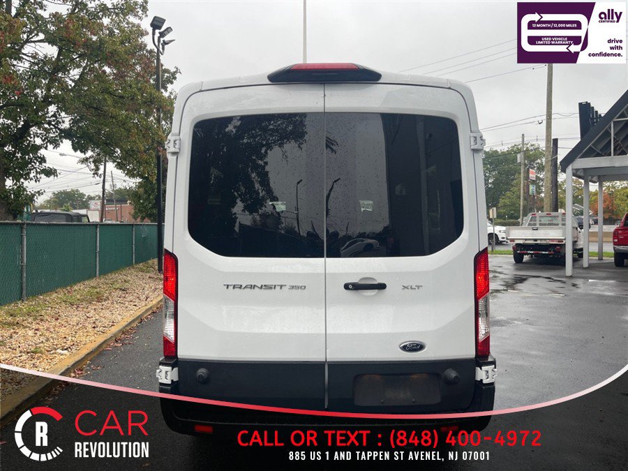 Used 2024 Ford Transit 350 XLT RWD image 5