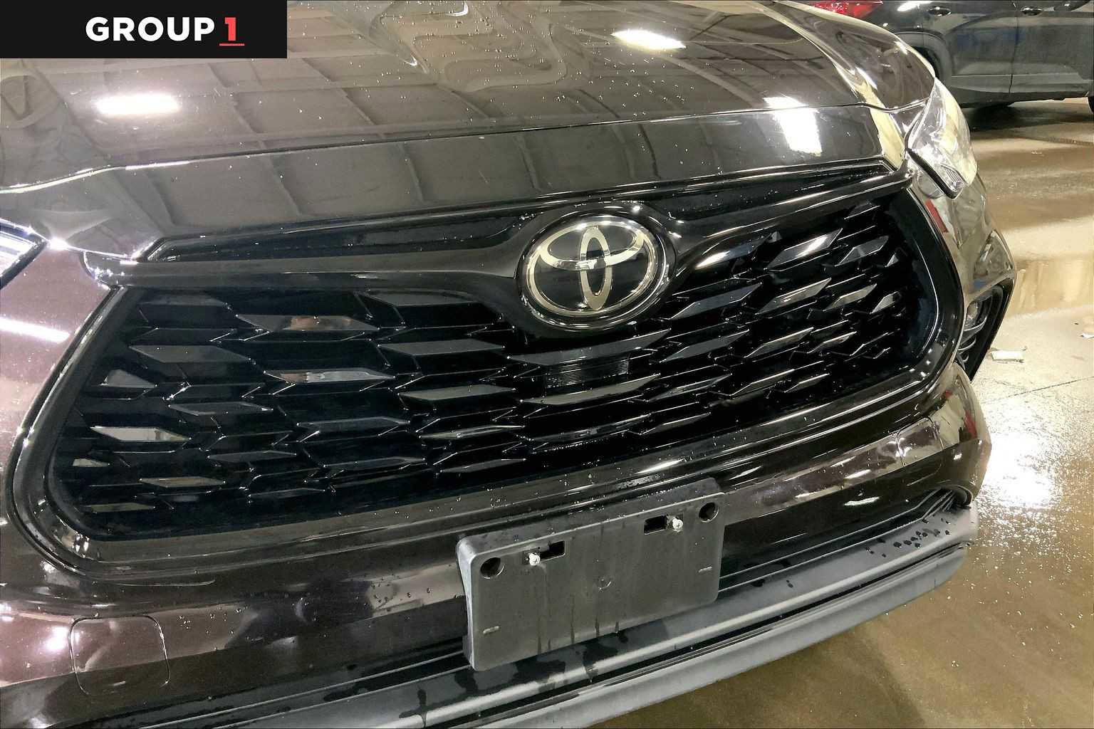 Certified 2021 Toyota Highlander XLE image 30