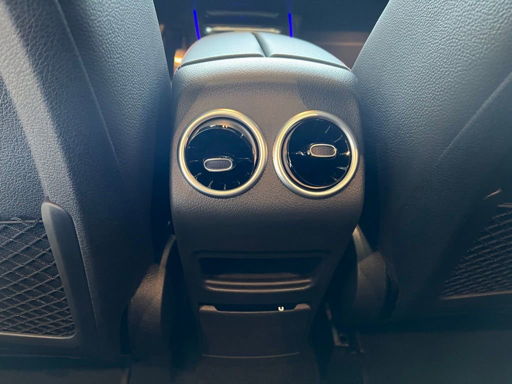 Certified 2025 Mercedes-Benz GLB 250 4MATIC image 26