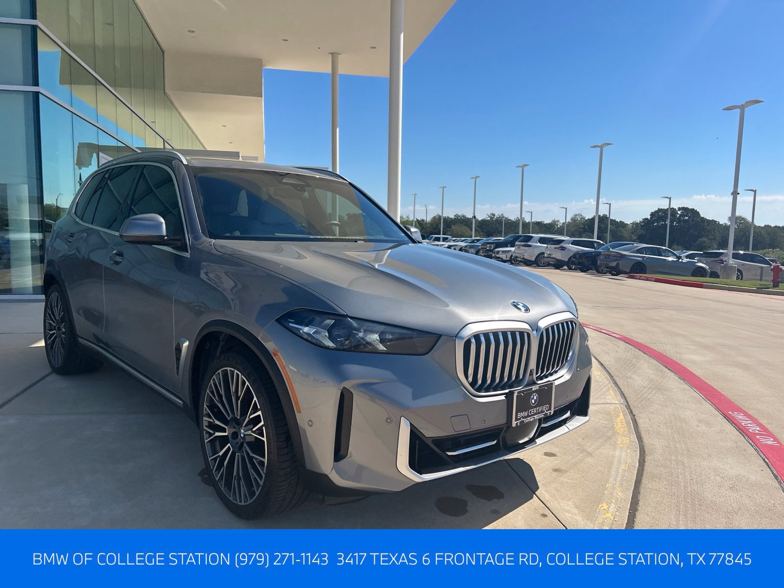 Certified 2024 BMW X5 xDrive40i w/ Parking Assistance Package AWD/4WD image 14