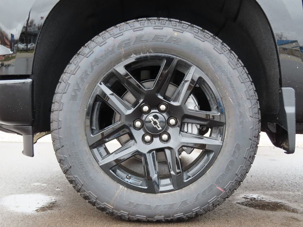 New 2026 Chevrolet Silverado 1500 RST image 18