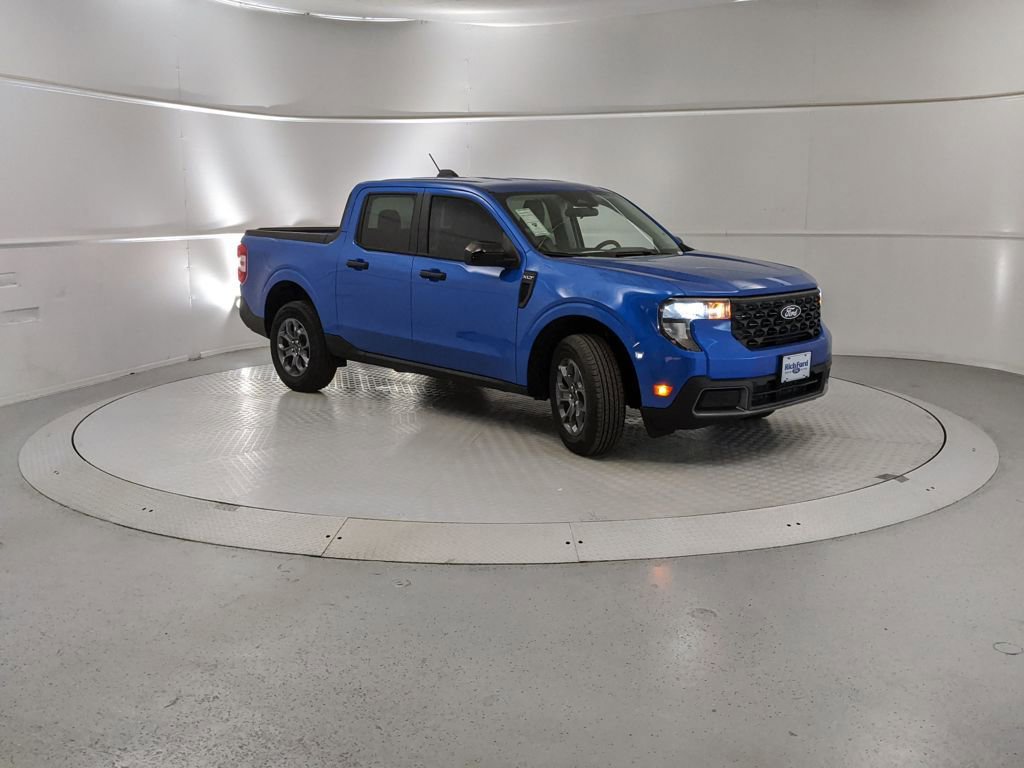 New 2025 Ford Maverick XLT w/ XLT Luxury Package AWD/4WD image 1
