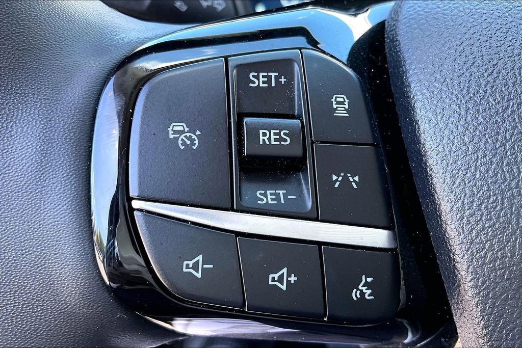 Used 2024 Ford Escape Platinum AWD/4WD image 10