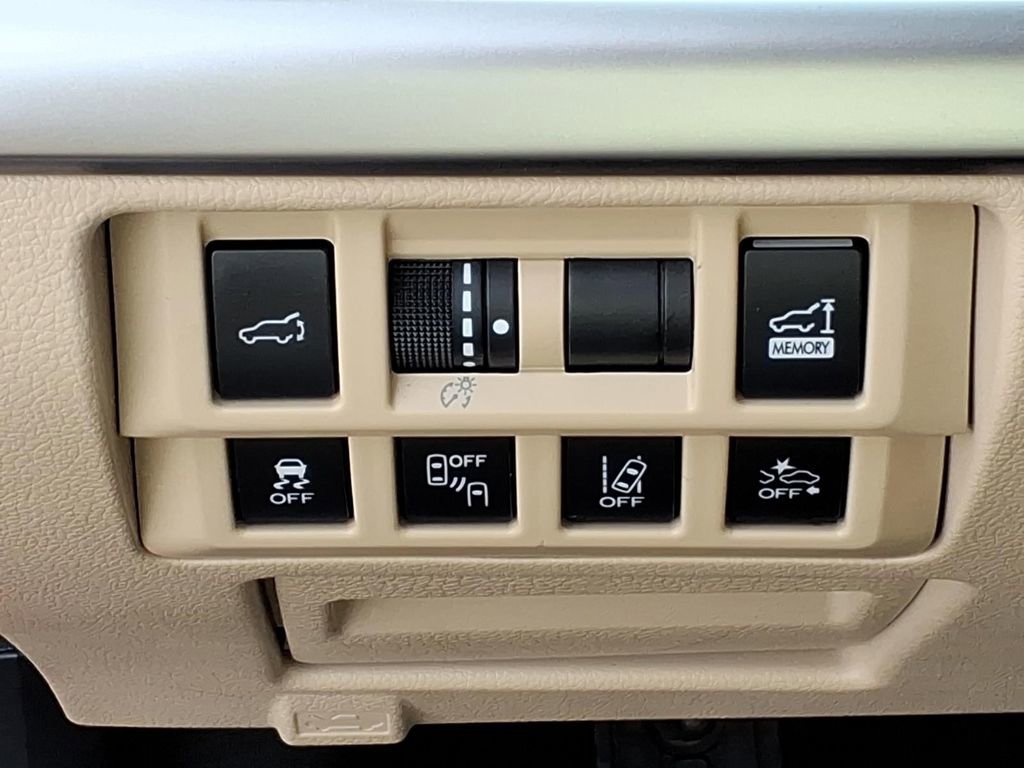 Used 2019 Subaru Outback 2.5i Limited AWD/4WD image 5