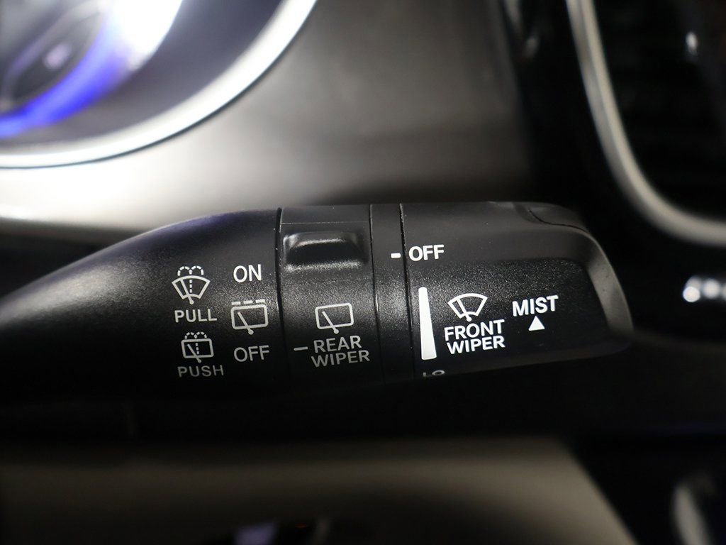 Used 2020 Chrysler Pacifica Touring-L Plus image 46