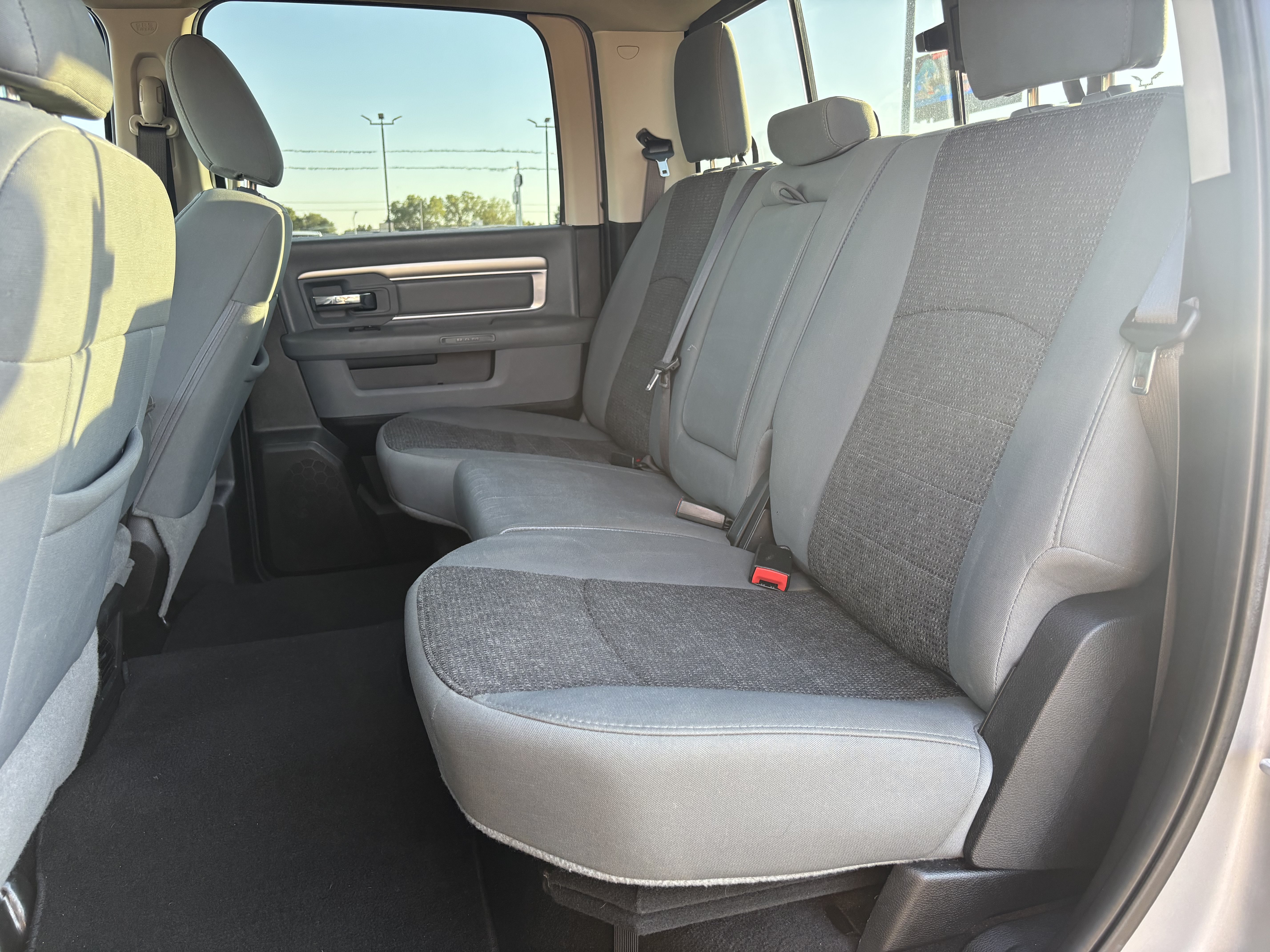 Used 2019 RAM 1500 Classic SLT w/ Luxury Group AWD/4WD image 26