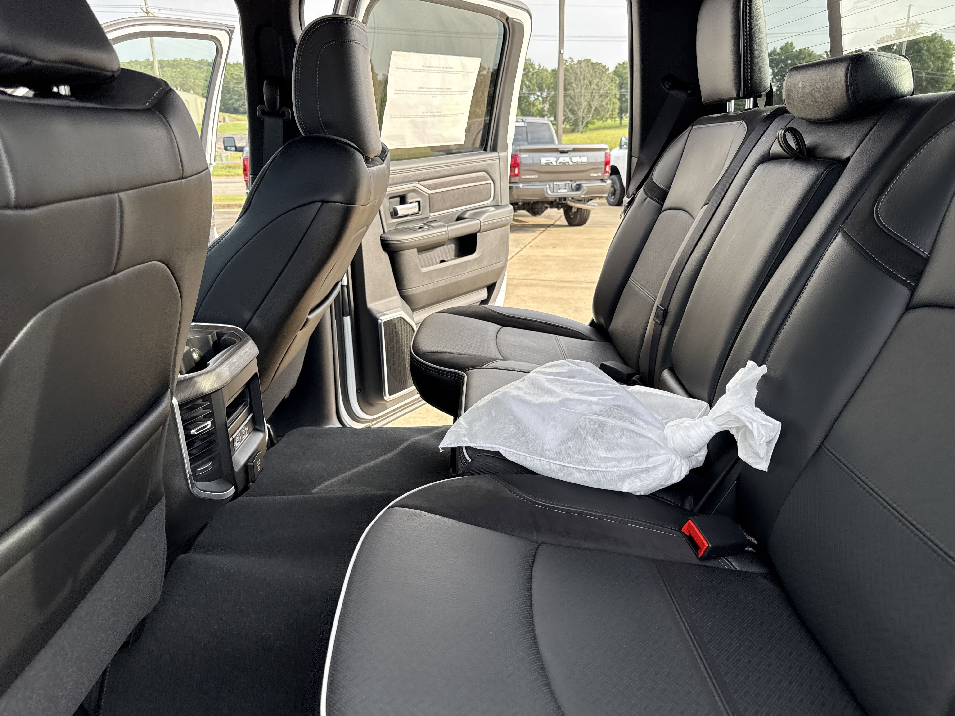 New 2025 RAM 2500 Laramie image 34