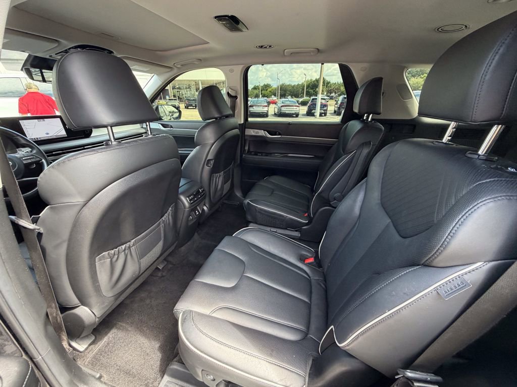 Used 2024 Hyundai Palisade SEL w/ Premium Package FWD image 12