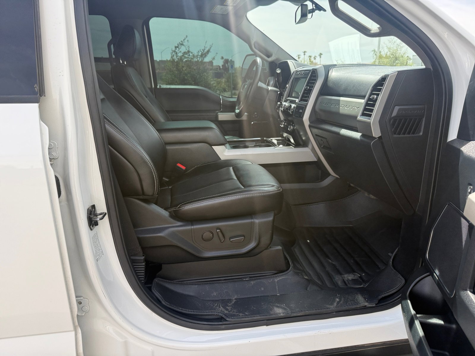 Used 2021 Ford F450 Lariat w/ Lariat Ultimate Package image 30