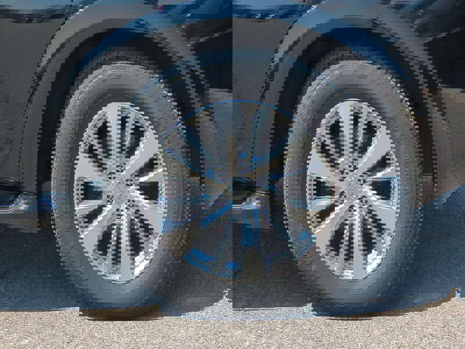 Used 2016 INFINITI QX80 4WD w/ Driver's Assistance Package image 14