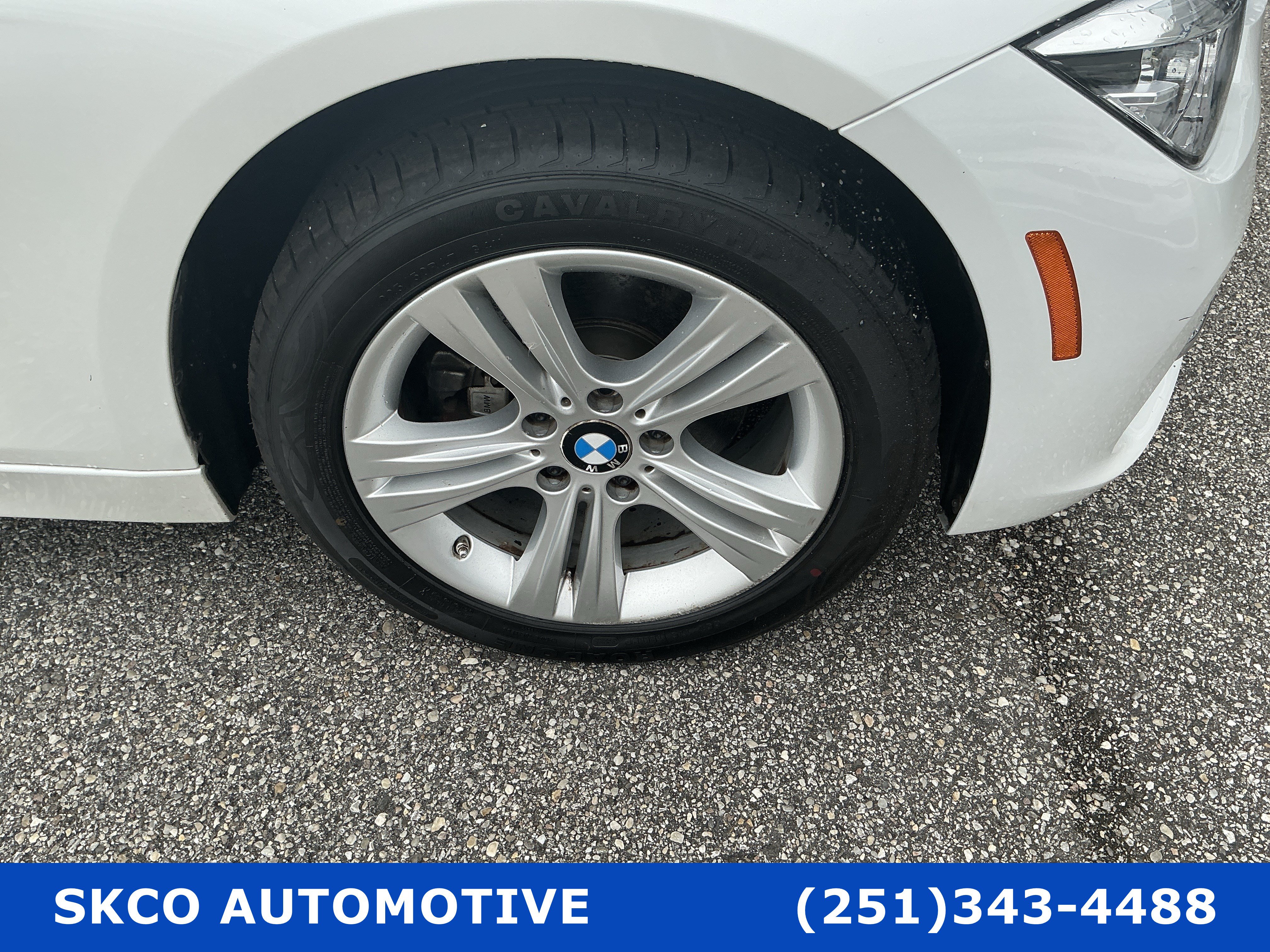 Used 2016 BMW 328i xDrive Sedan AWD/4WD image 9