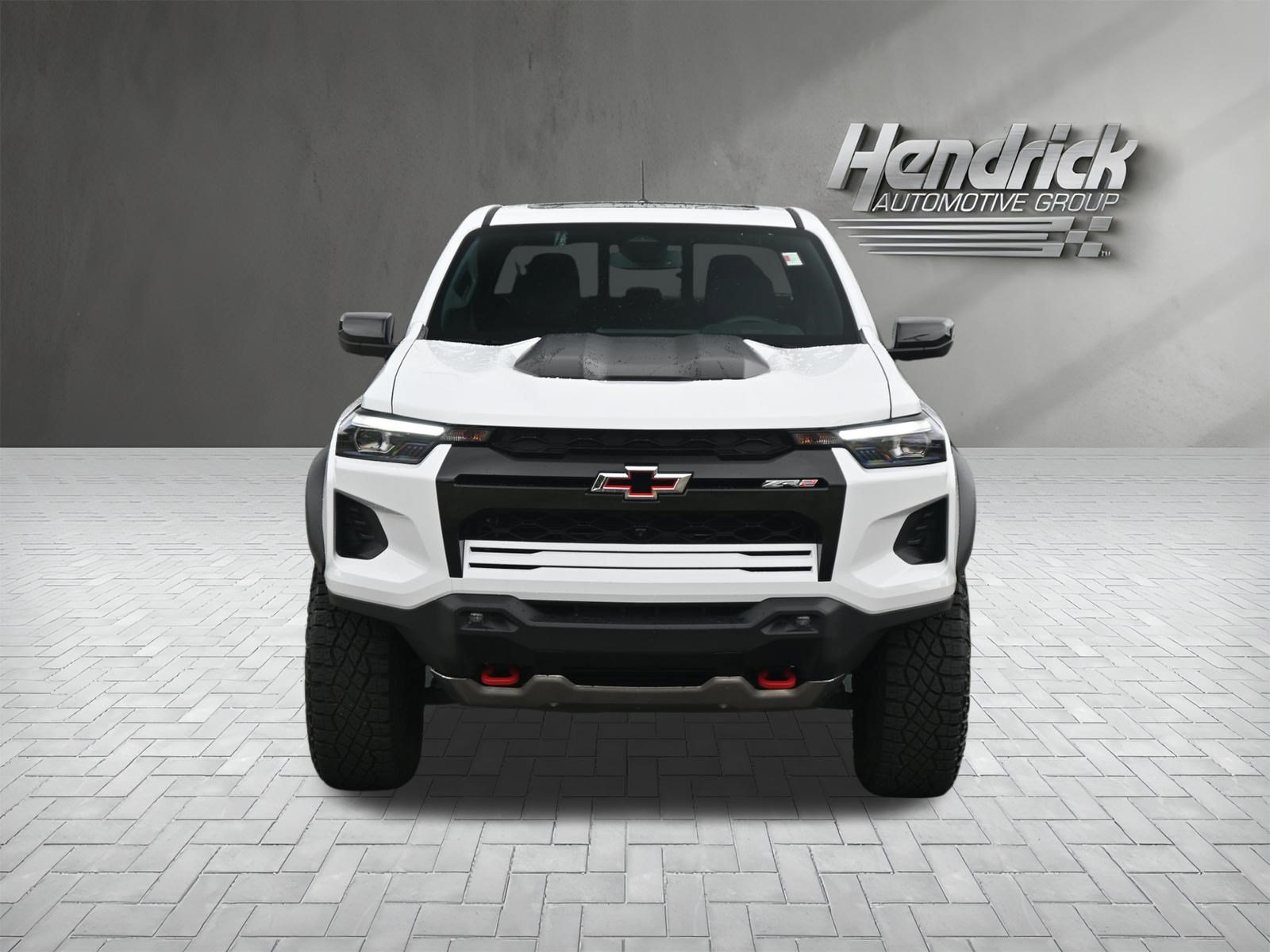 Used 2024 Chevrolet Colorado ZR2 w/ ZR2 Convenience Package III AWD/4WD image 3