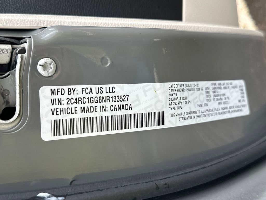 Used 2022 Chrysler Pacifica Limited image 23