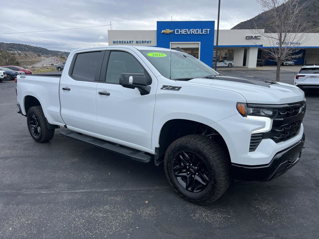 New 2025 Chevrolet Silverado 1500 LT Trail Boss w/ Dark Appearance Package