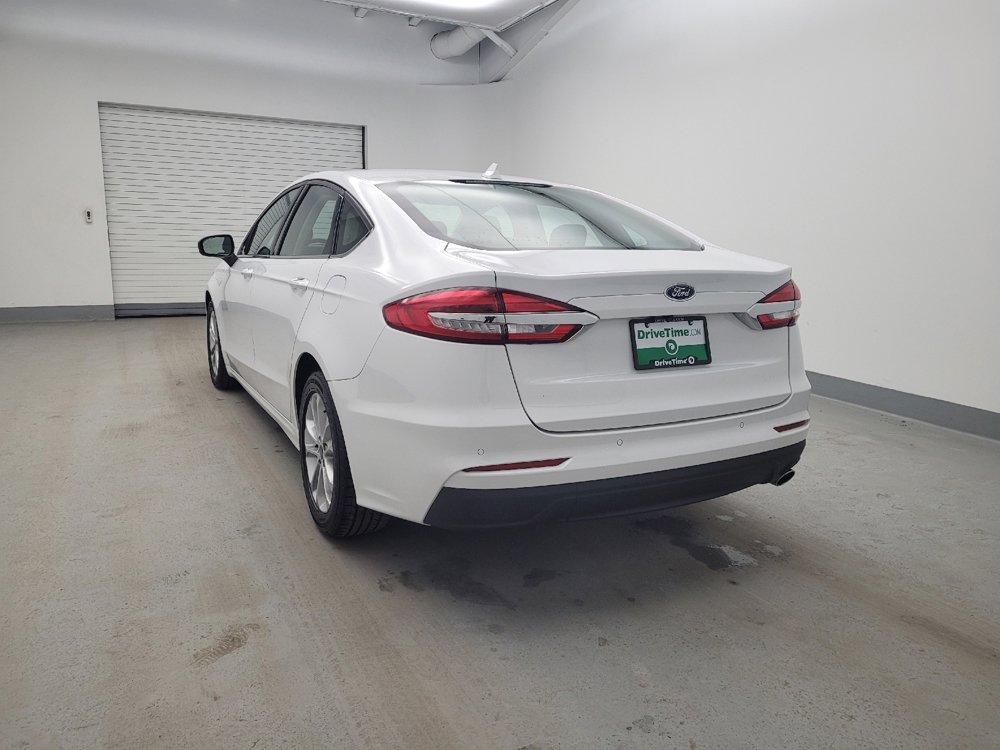 Used 2020 Ford Fusion SE image 6
