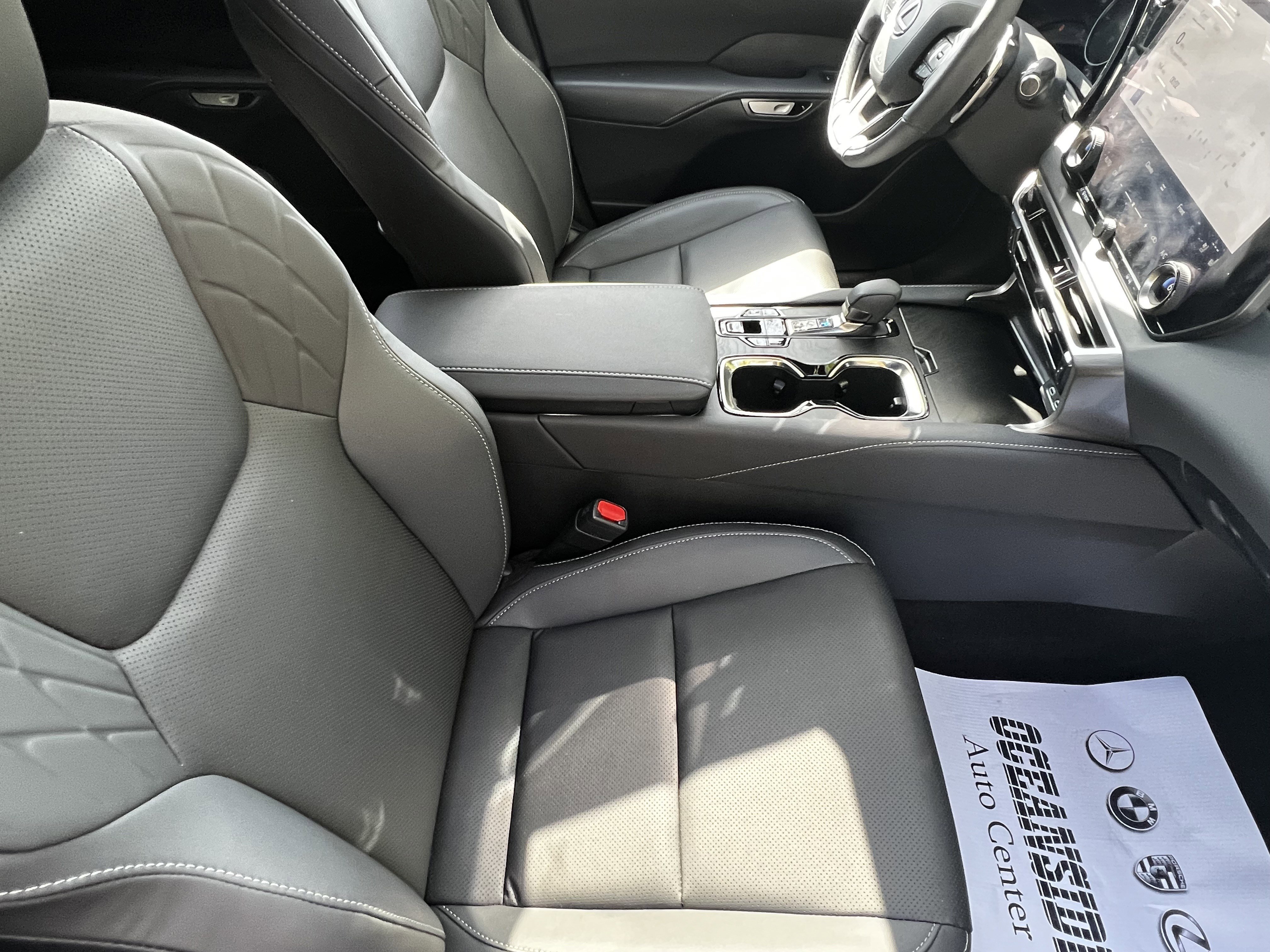 Used 2024 Lexus RX 350 Premium w/ Cold Area Package AWD/4WD image 43