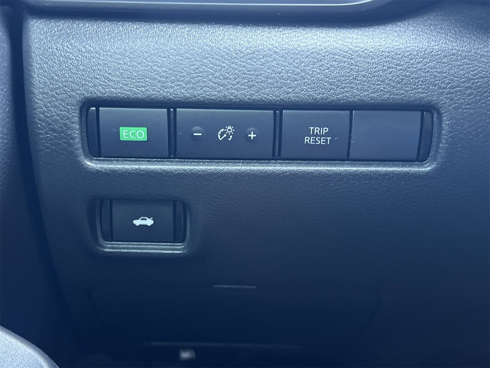 Certified 2025 Nissan Sentra S FWD image 14