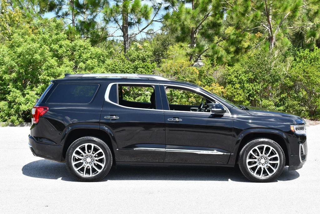 Used 2021 GMC Acadia Denali w/ Denali Technology Package FWD image 33