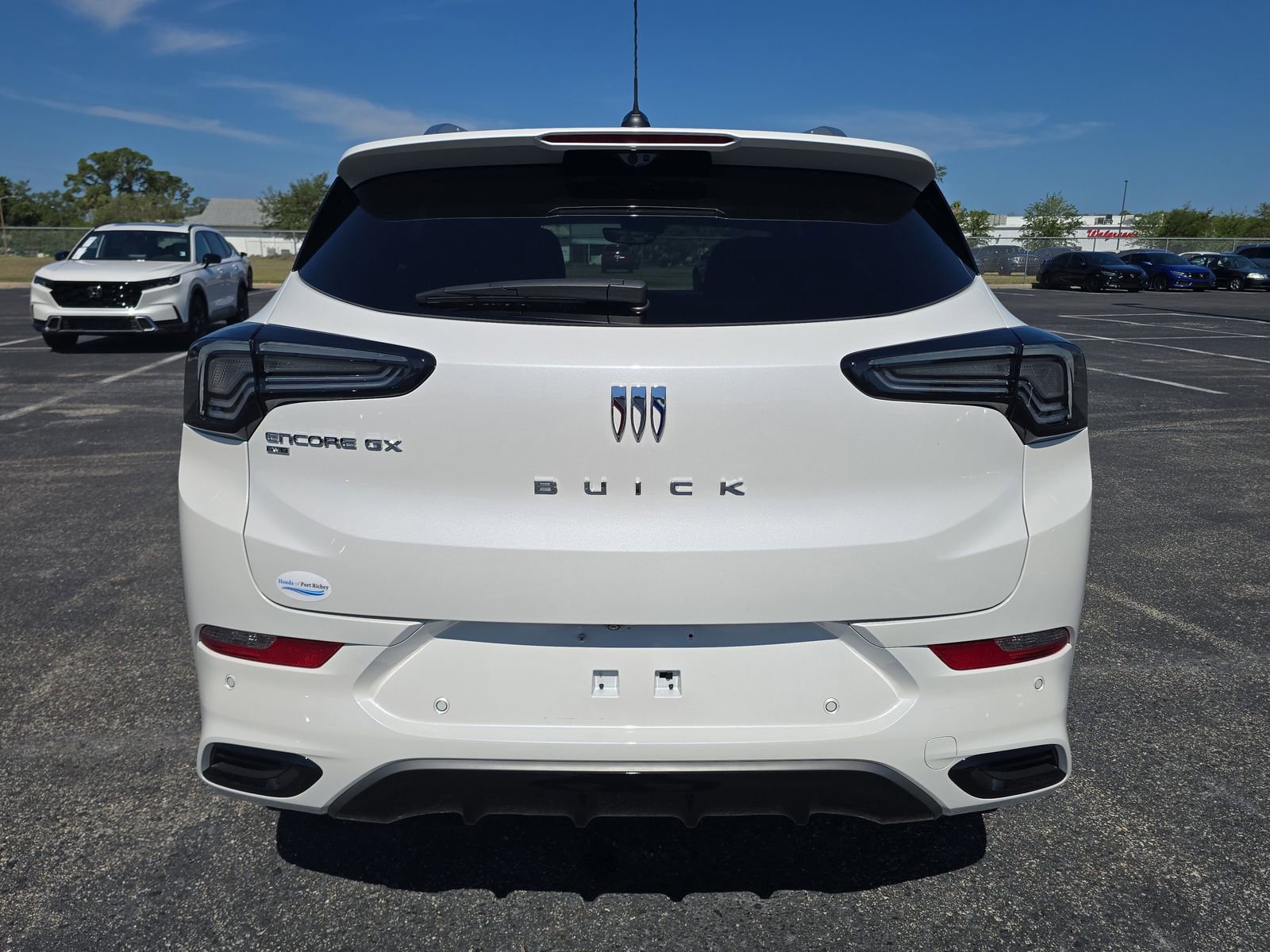 Used 2026 Buick Encore GX Avenir w/ Avenir Technology Package AWD/4WD image 5