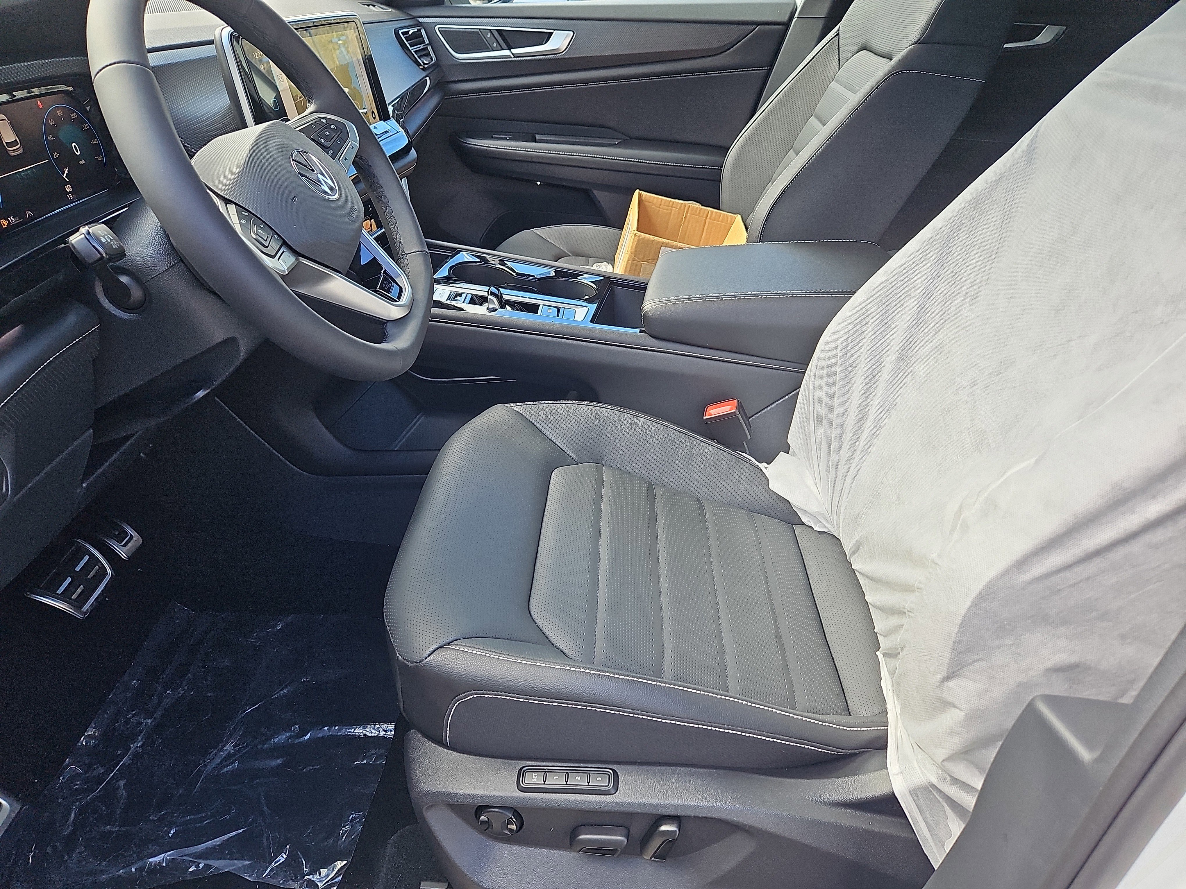 New 2026 Volkswagen Atlas Cross Sport SEL R-Line image 19