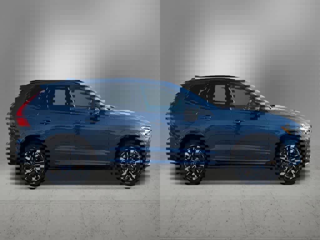 New 2026 Volvo XC60 B5 Core w/ Protection Package Premier image 7