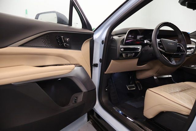 New 2026 Cadillac Lyriq V image 8