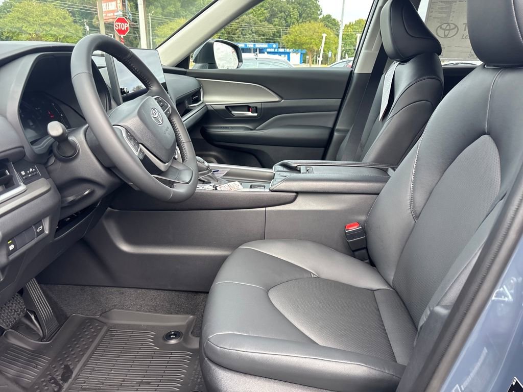 New 2026 Toyota Grand Highlander XLE image 12