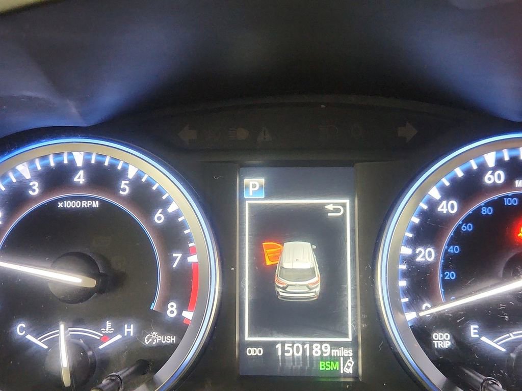 Used 2017 Toyota Highlander XLE image 12