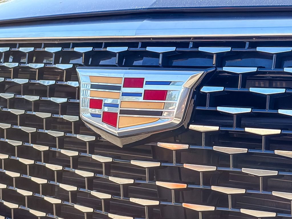 Certified 2024 Cadillac XT6 Luxury w/ LPO, Floor Liner Package AWD/4WD image 9