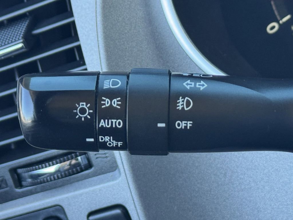 Used 2013 Toyota Sequoia Platinum image 22