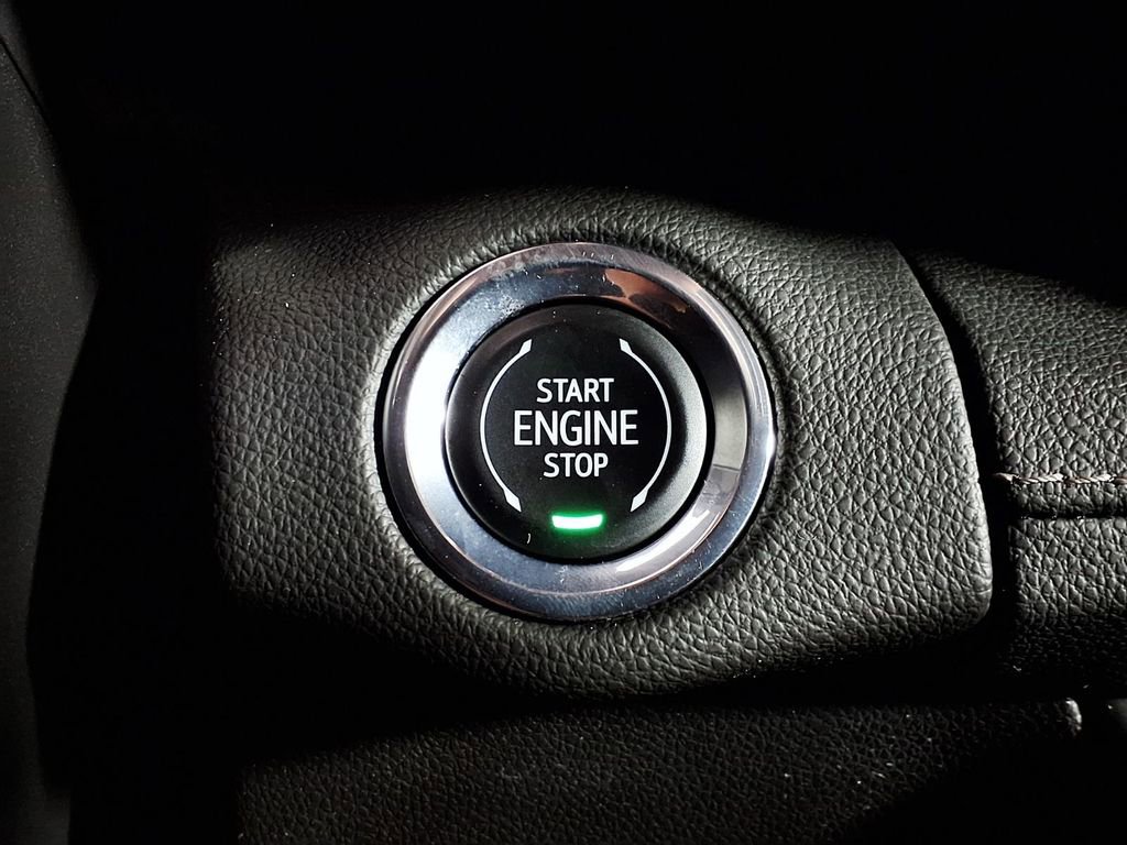 Used 2022 Buick Envision Preferred FWD image 16