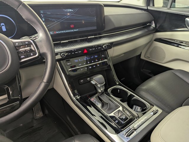 Used 2024 Kia Carnival SX Prestige image 14