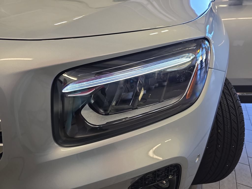 Certified 2026 Mercedes-Benz GLB 250 image 33