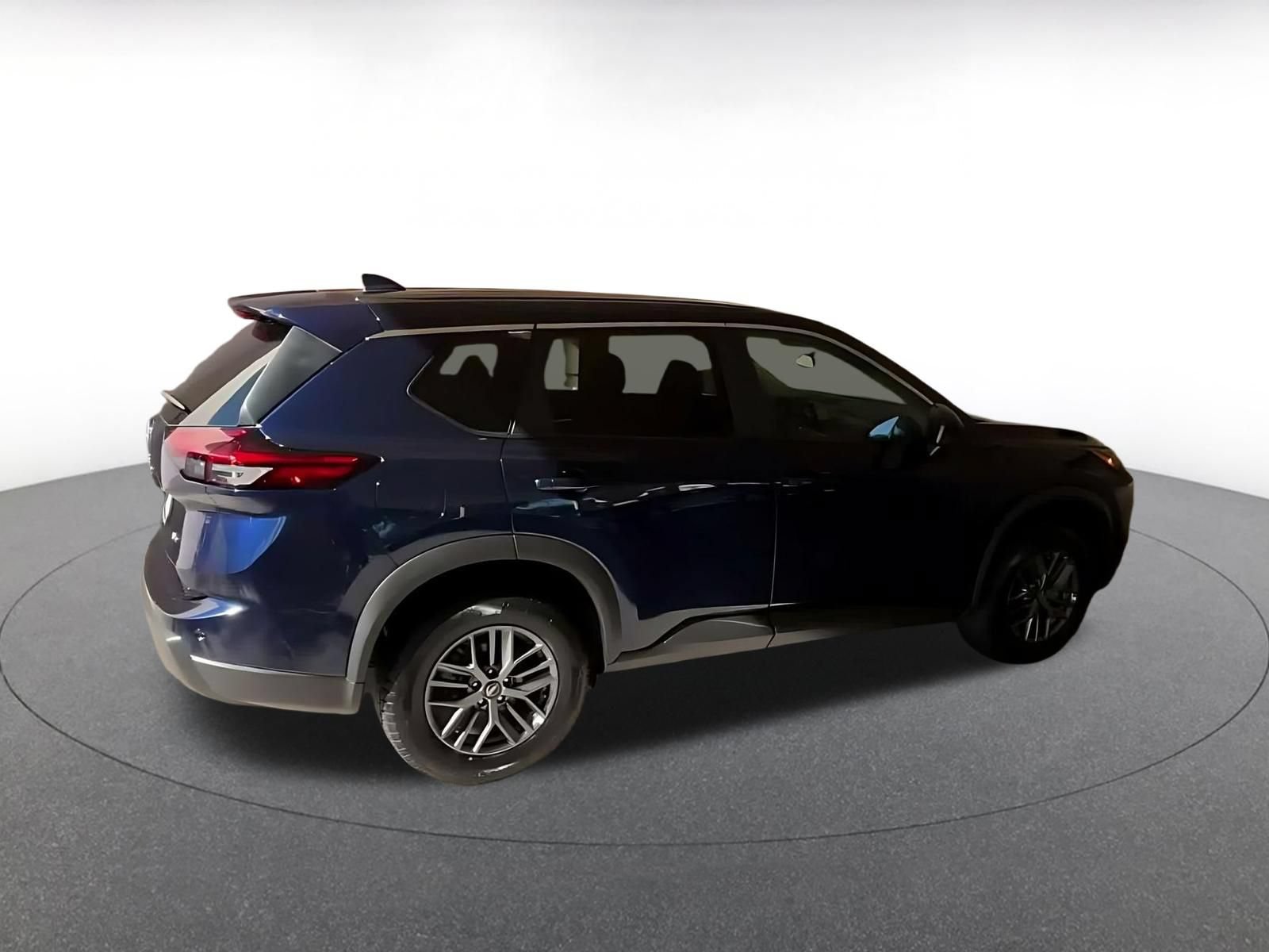 Used 2026 Nissan Rogue SV AWD/4WD image 13