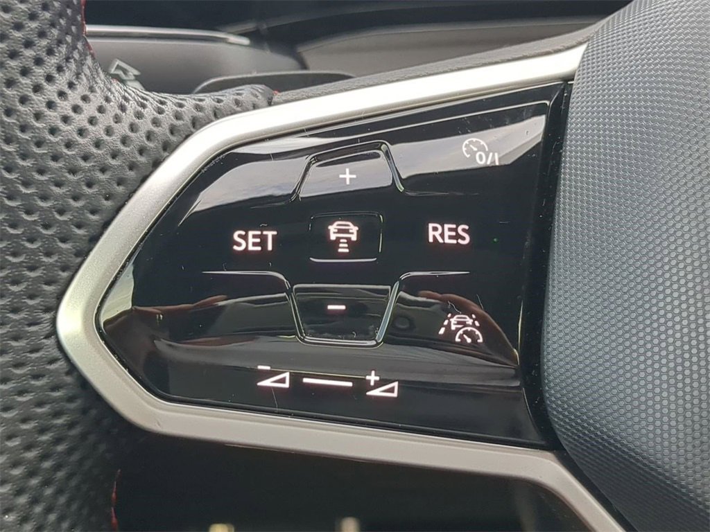 Used 2023 Volkswagen GTI Autobahn image 26