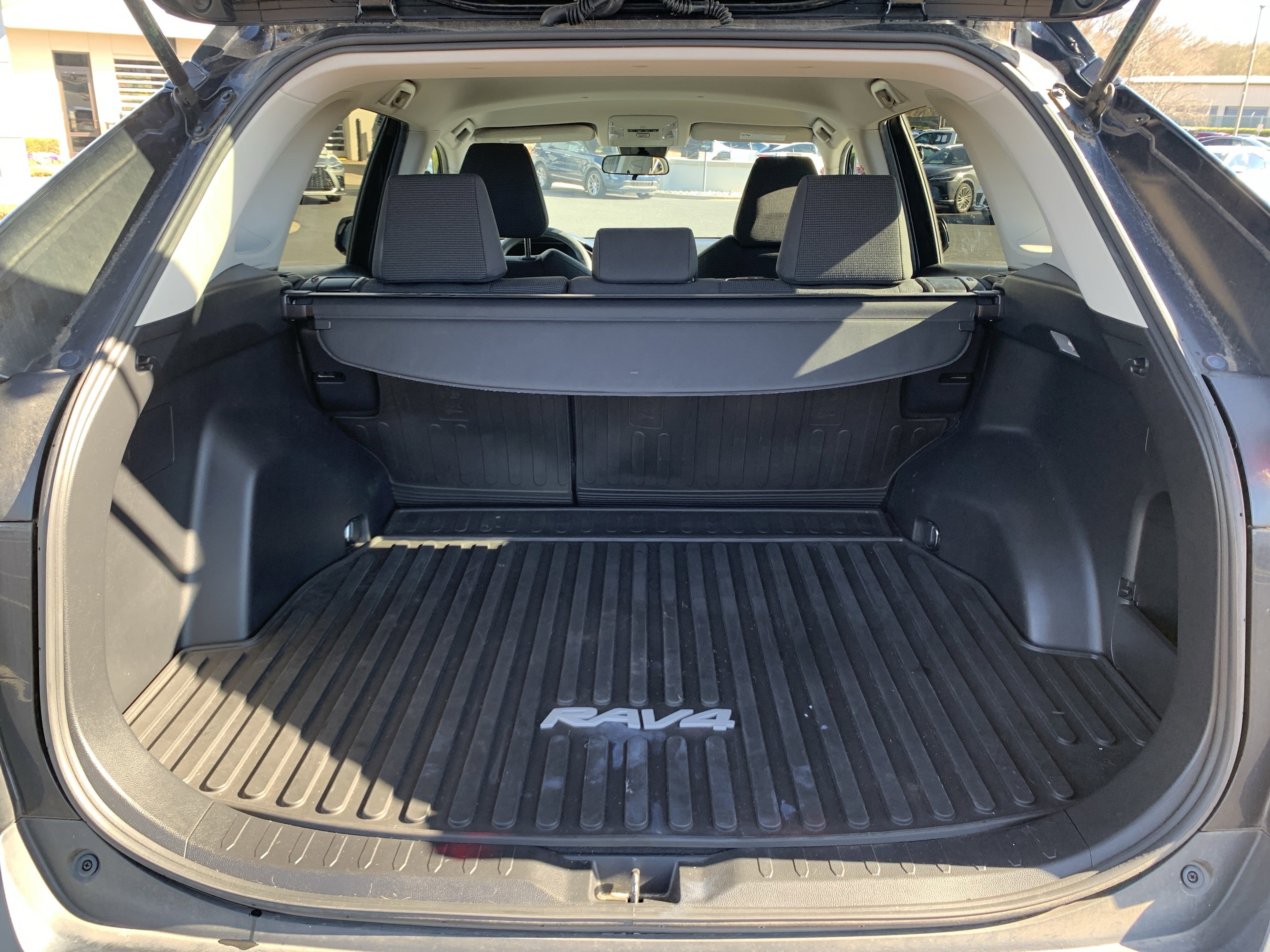 Used 2020 Toyota RAV4 LE w/ All Weather Liner Package image 34