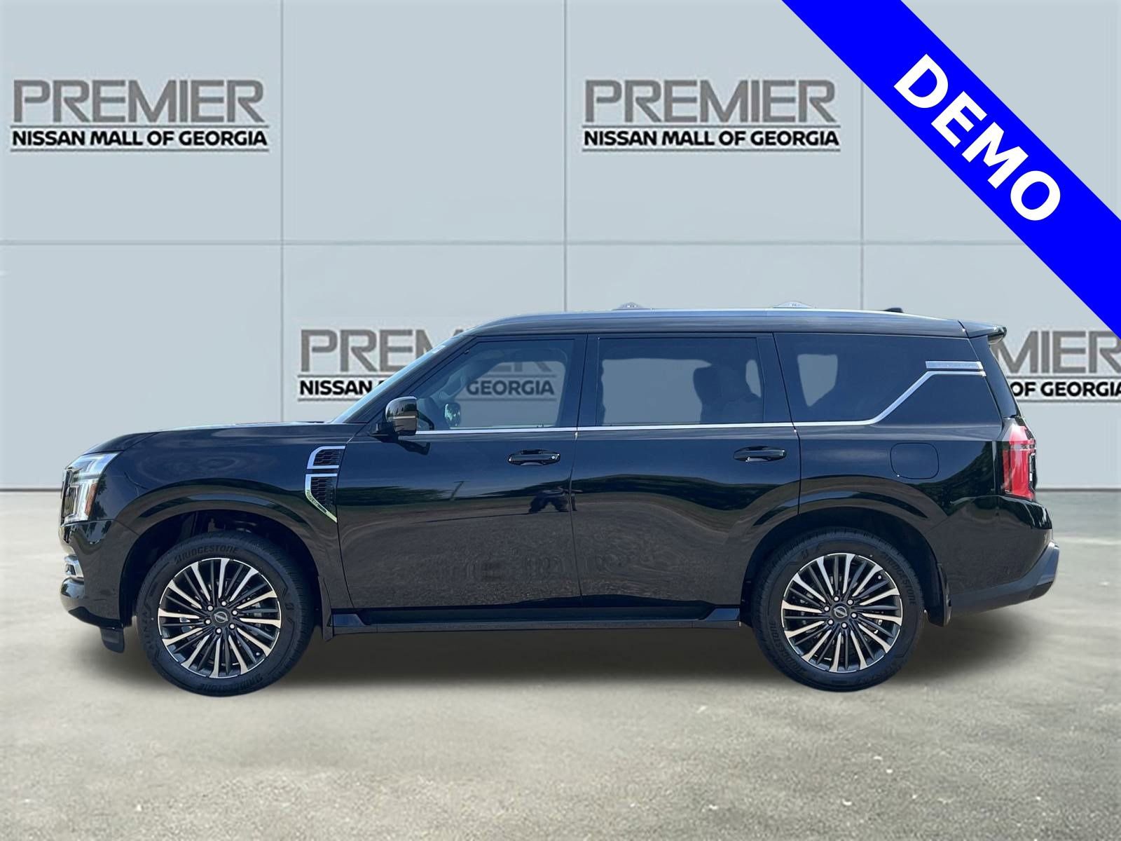 New 2025 Nissan Armada Platinum Reserve image 33