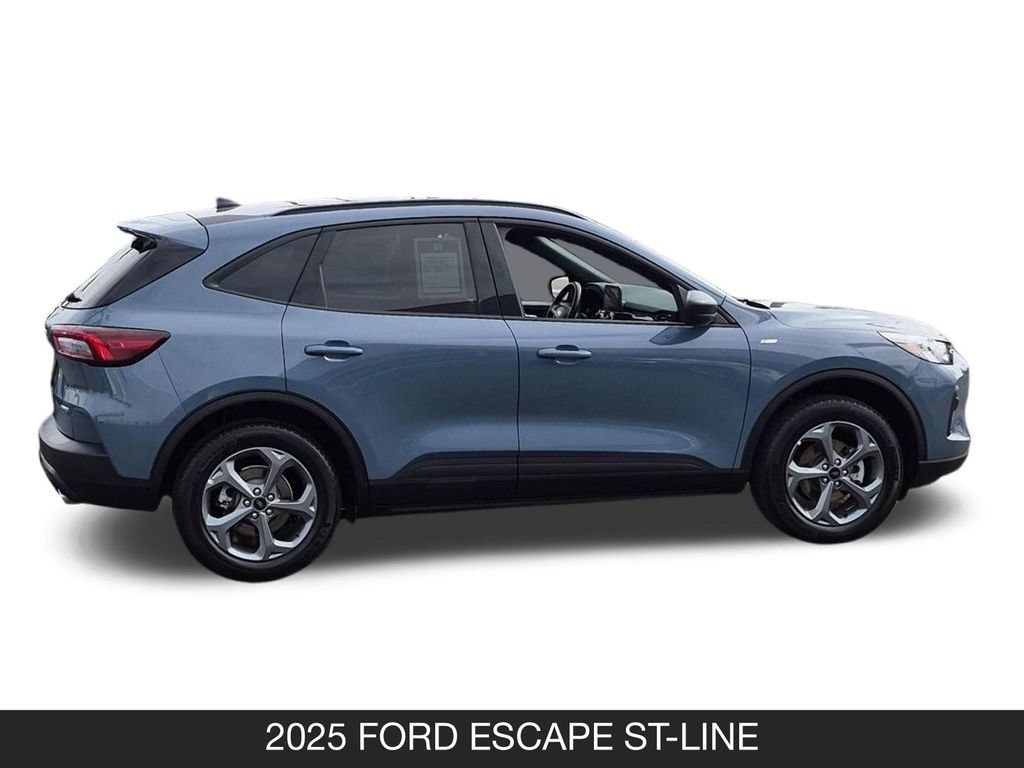 Used 2025 Ford Escape ST-Line AWD/4WD image 6