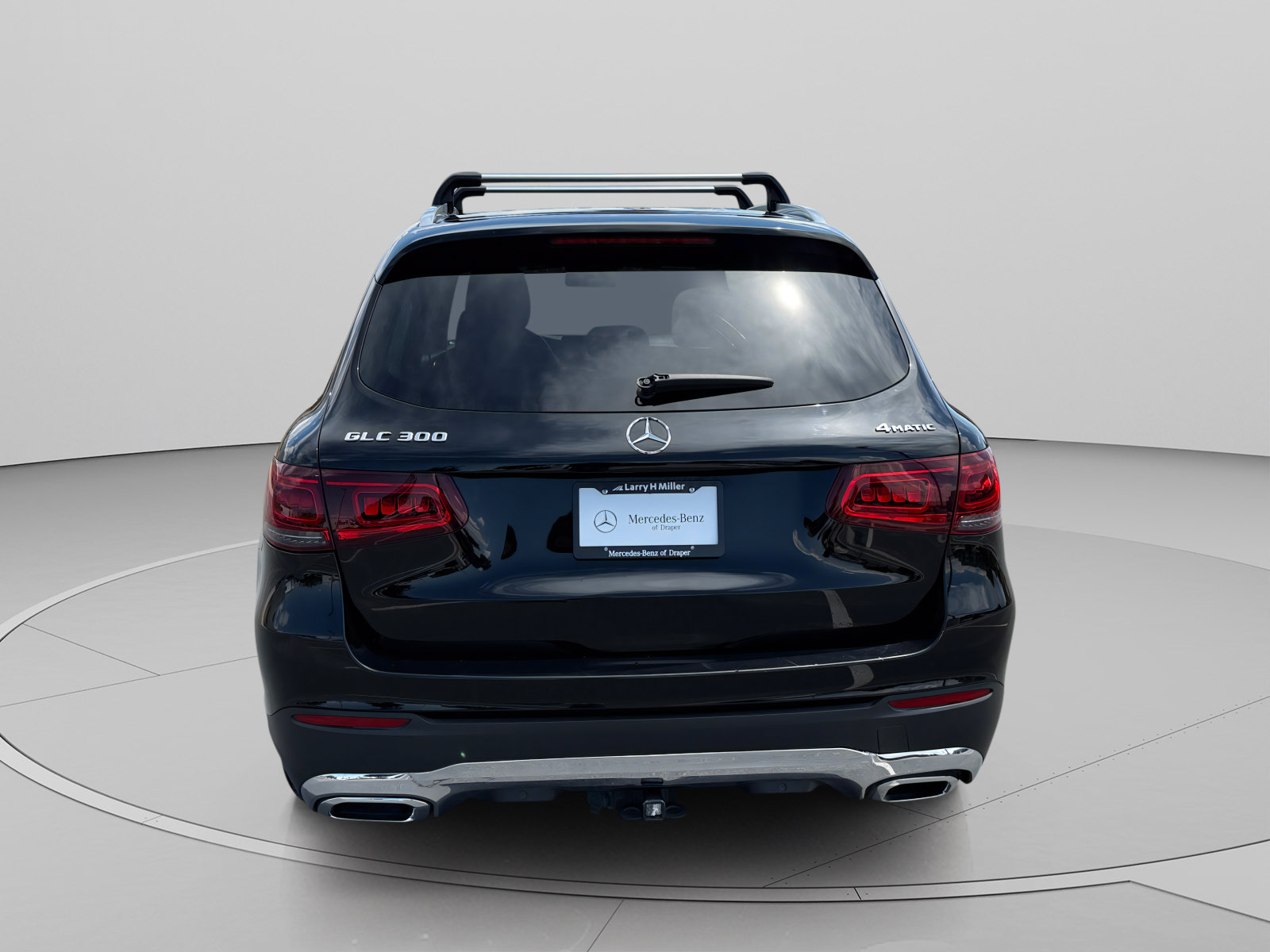 Used 2020 Mercedes-Benz GLC 300 4MATIC image 4